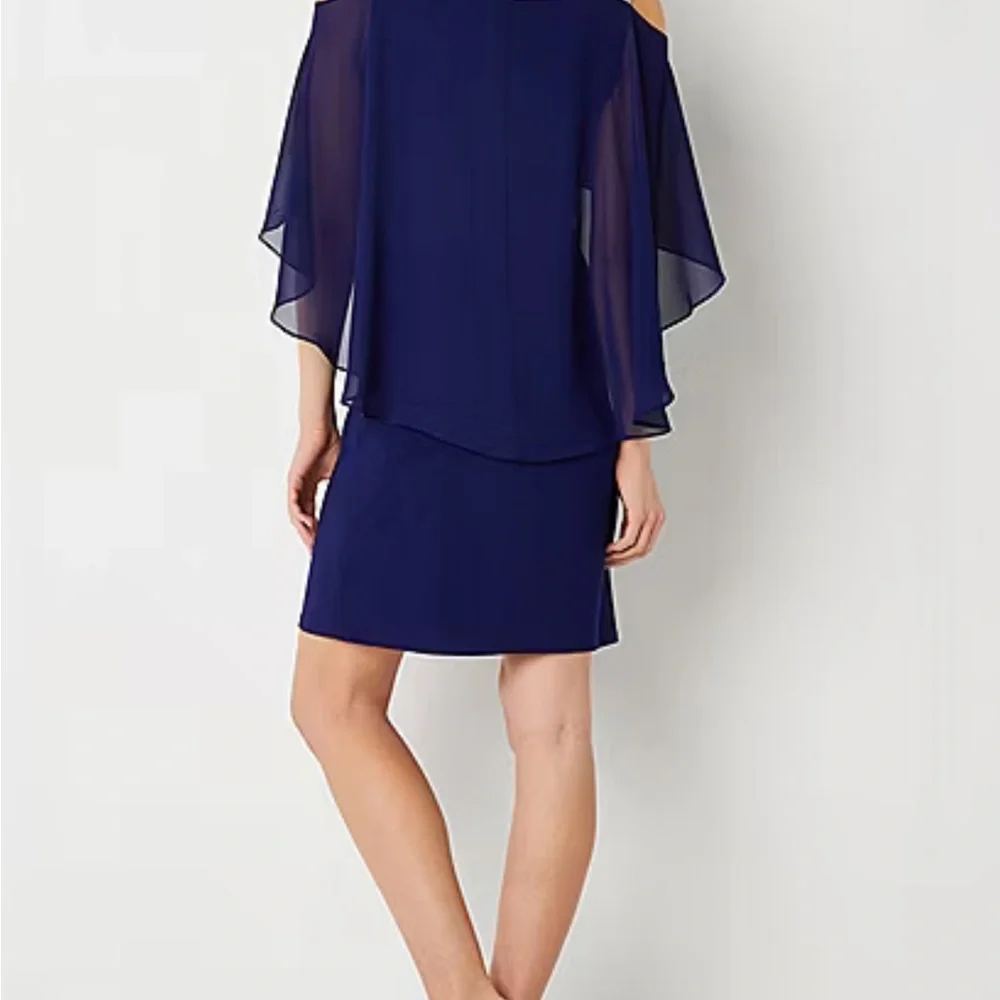 Women’s dress - Picture 2 of 7